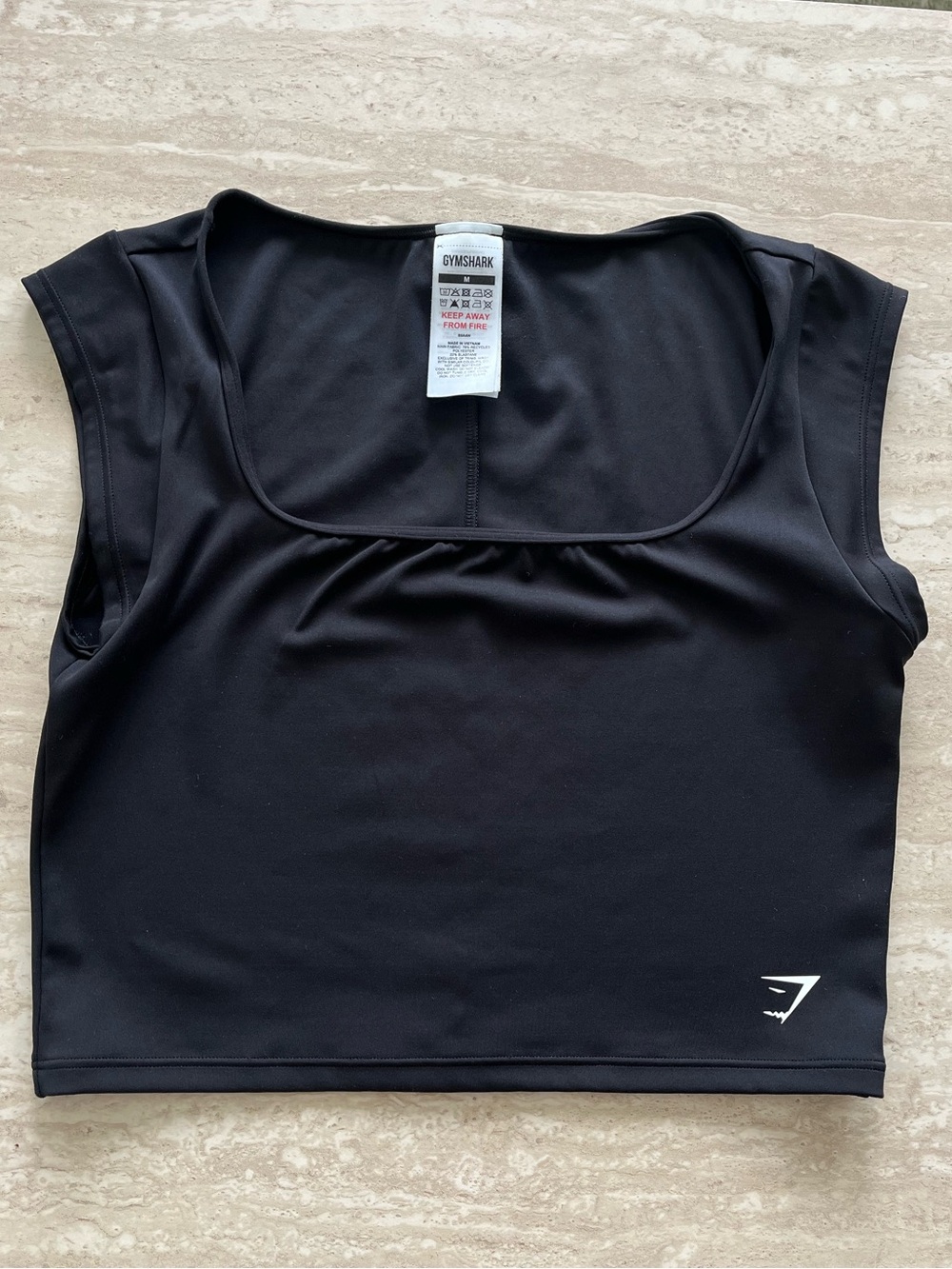 Gymshark Black Scoop-Neck Cropped Tank